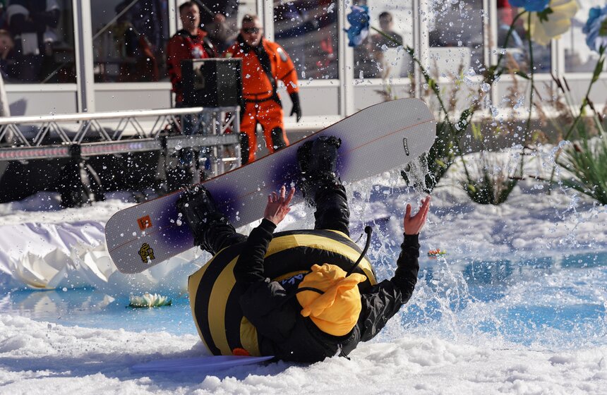 Спортивный карнавал для горнолыжников и сноубордистов состоялся на Воробьевых горах 20 фото