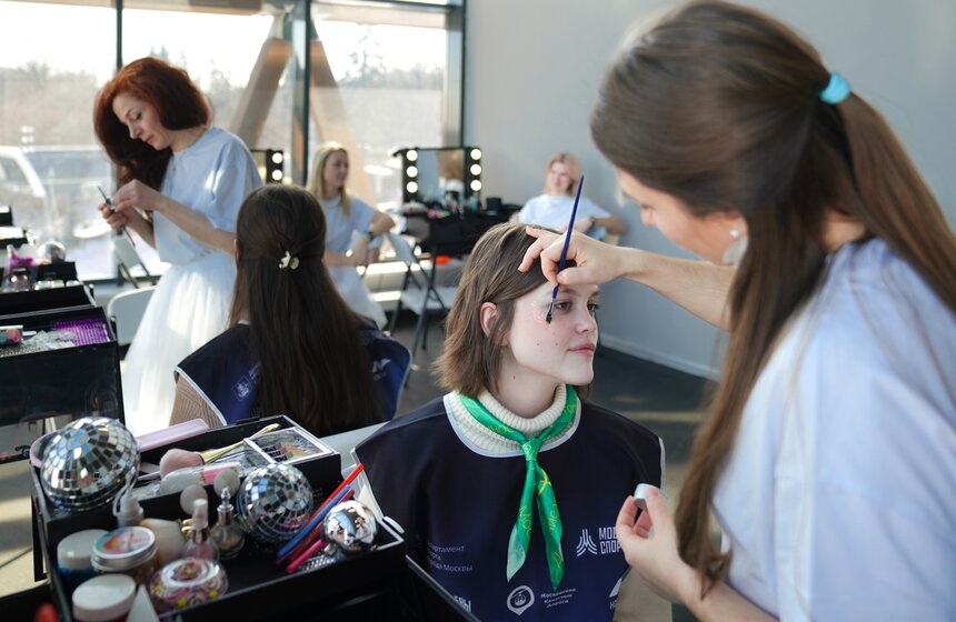 Спортивный карнавал для горнолыжников и сноубордистов состоялся на Воробьевых горах 6 фото