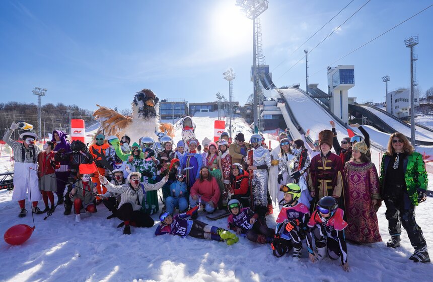 Спортивный карнавал для горнолыжников и сноубордистов состоялся на Воробьевых горах 36 фото