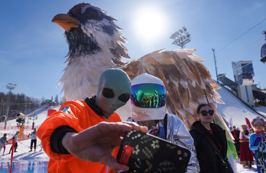 Спортивный карнавал для горнолыжников и сноубордистов состоялся на Воробьевых горах 9 фото