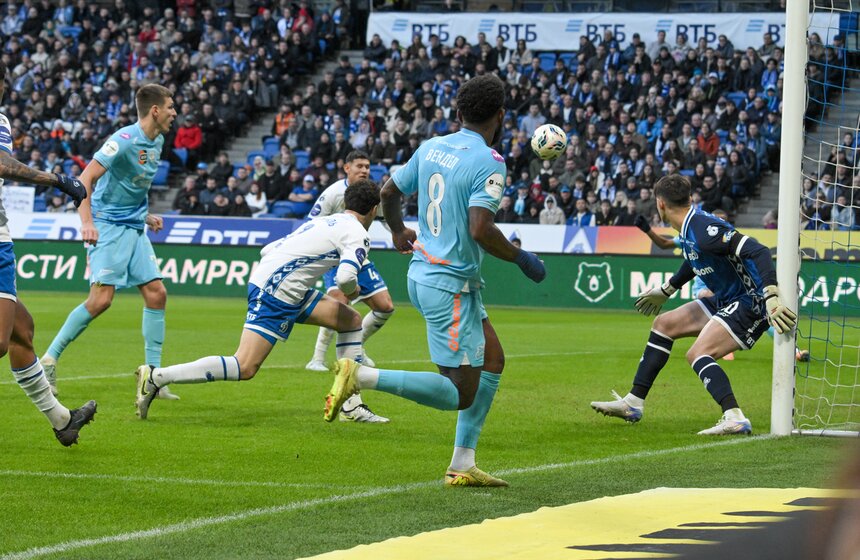 "Зенит" обыграл "Динамо" в матче 22-го тура РПЛ 13 фото