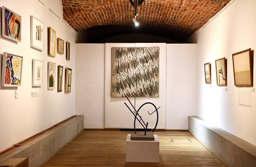 Выставка "Живая фактура" открылась в Музее нонконформизма 1 фото