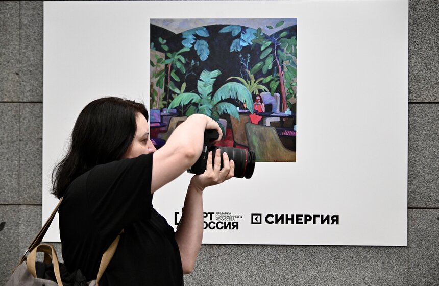 7-я совместная выставка метро Москвы и ярмарки "Арт Россия" открылась в столице 6 фото