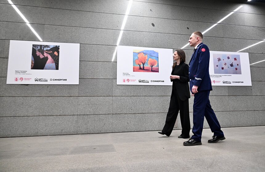 7-я совместная выставка метро Москвы и ярмарки "Арт Россия" открылась в столице 3 фото