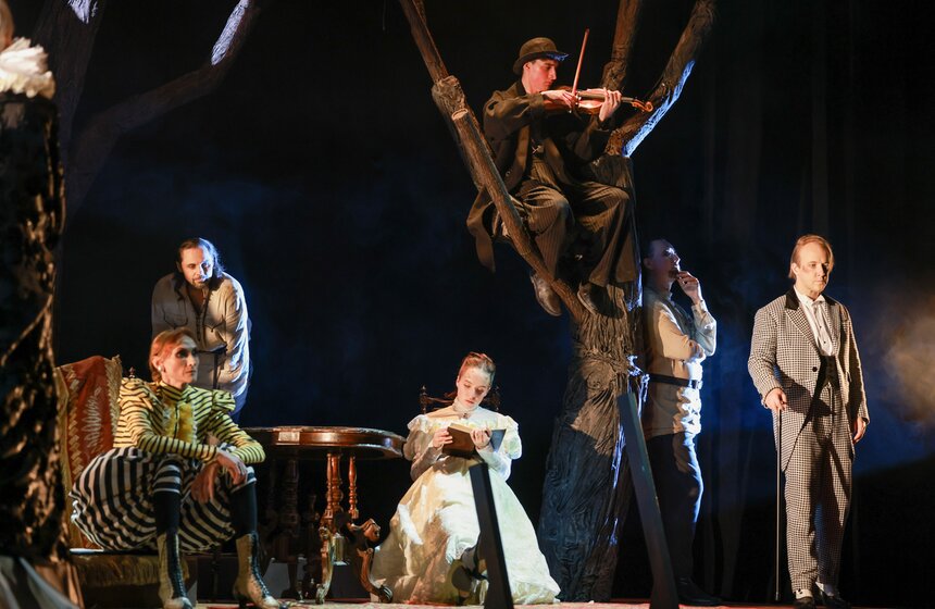 В Театре "Модерн" состоялась премьера спектакля "Вишневый сад" 18 фото