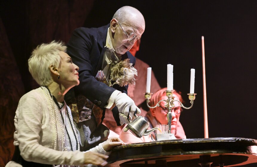 В Театре "Модерн" состоялась премьера спектакля "Вишневый сад" 9 фото