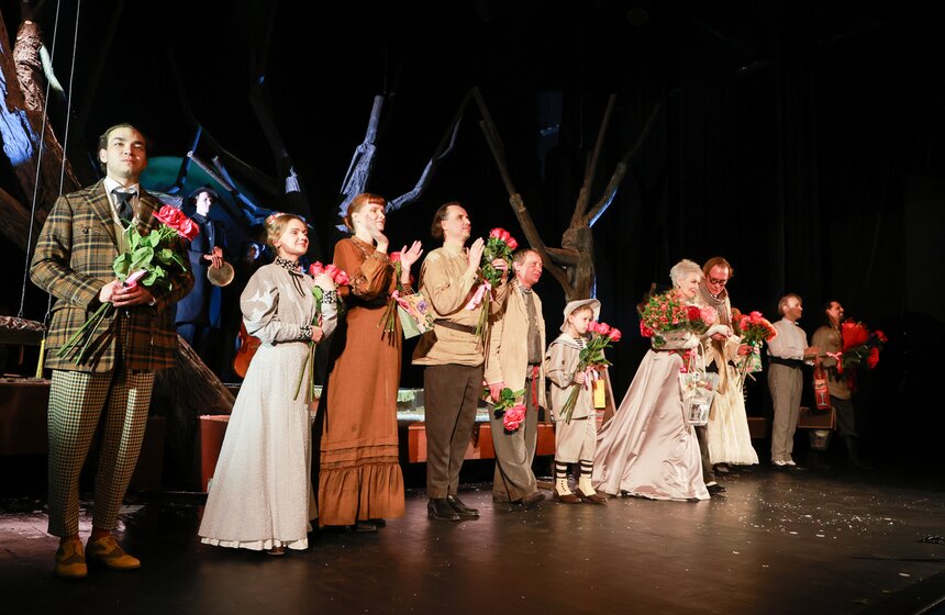 В Театре "Модерн" состоялась премьера спектакля "Вишневый сад" 27 фото