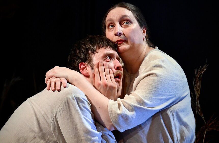 Премьера спектакля "Корова" состоялась в Театре на Таганке 20 фото