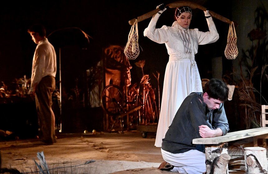 Премьера спектакля "Корова" состоялась в Театре на Таганке 16 фото