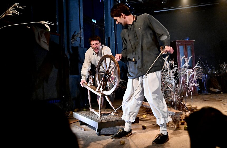 Премьера спектакля "Корова" состоялась в Театре на Таганке 10 фото