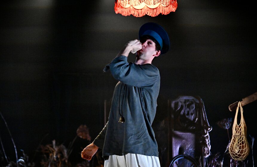 Премьера спектакля "Корова" состоялась в Театре на Таганке 18 фото