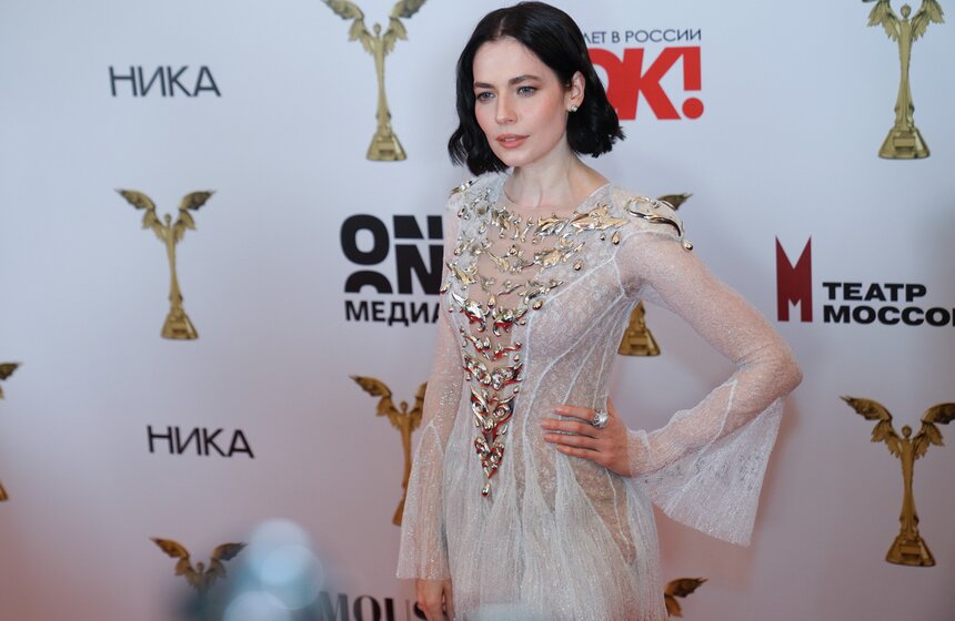 актриса Юлия Снигирь