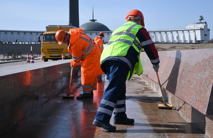Фонтанный комплекс на Поклонной горе начали готовить к новому сезону 23 фото