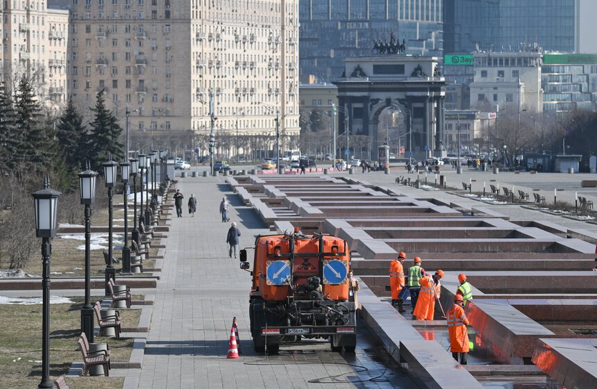 Фонтанный комплекс на Поклонной горе начали готовить к новому сезону 16 фото