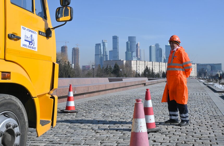 Фонтанный комплекс на Поклонной горе начали готовить к новому сезону 1 фото