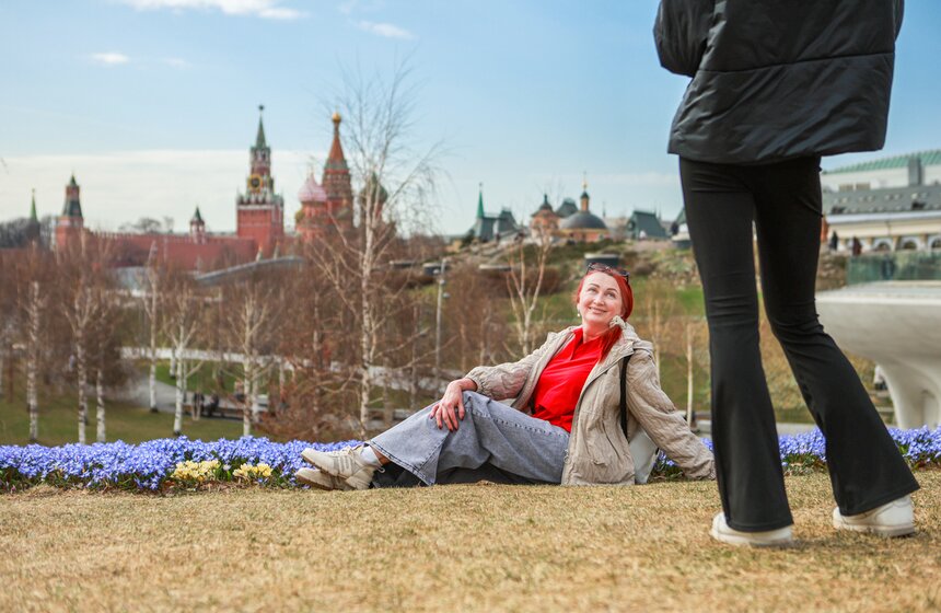Первоцветы распустились в парках Москвы 12 фото