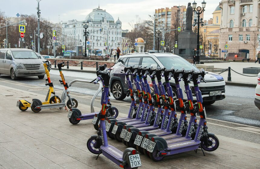 Сезон аренды велосипедов и самокатов начался в Москве 22 фото