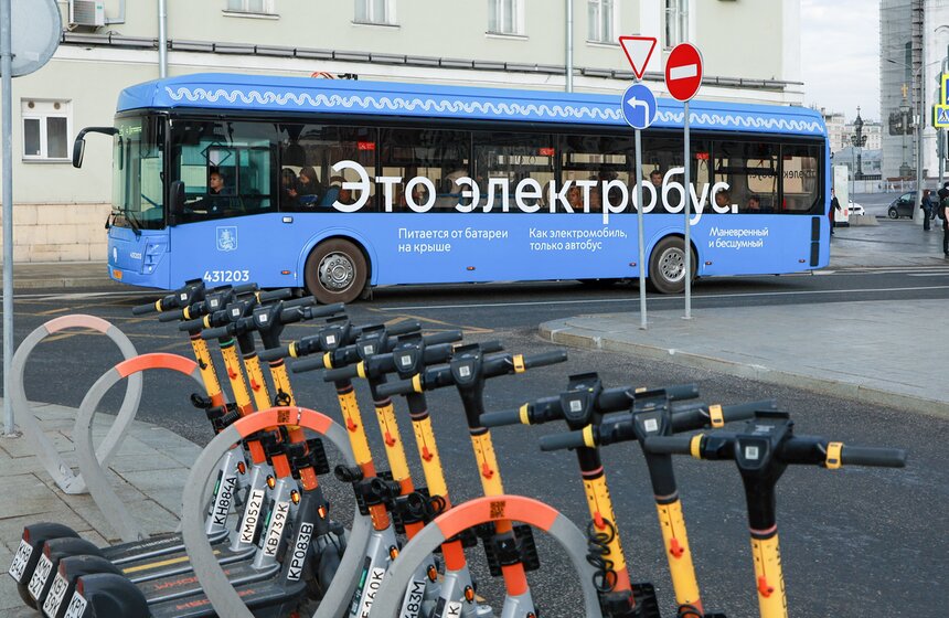 Сезон аренды велосипедов и самокатов начался в Москве 31 фото