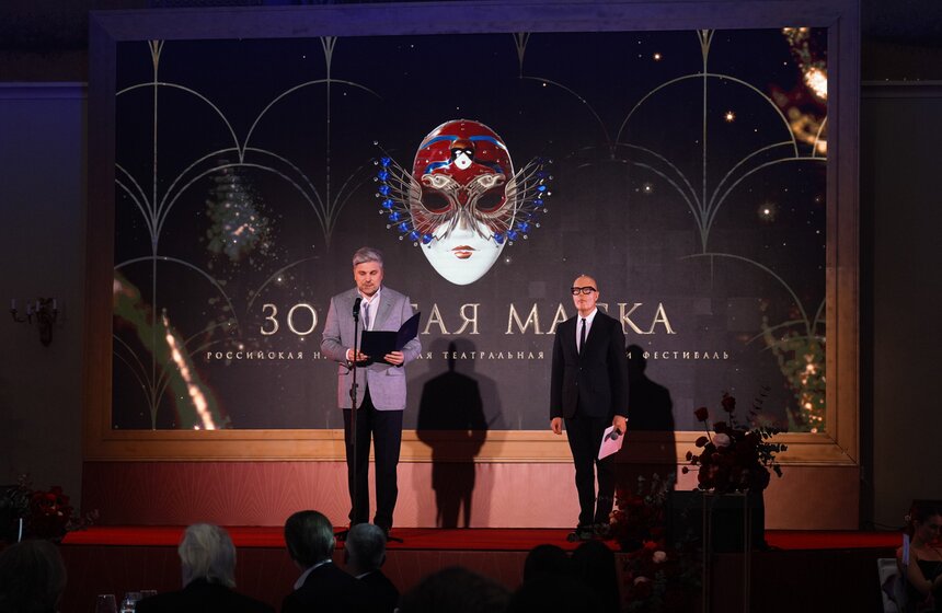 В Москве награждены лауреаты почетных премий "Золотая Маска" 19 фото