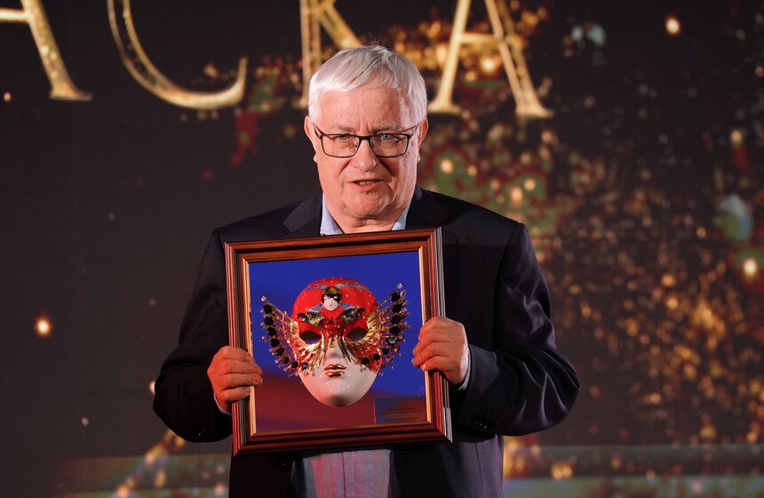 В Москве награждены лауреаты почетных премий "Золотая Маска" 32 фото