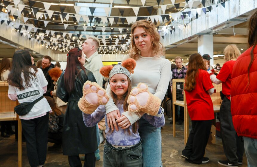 Выставка – пристройство кошек из приютов #Всемпокотику прошла в Москве 26 фото