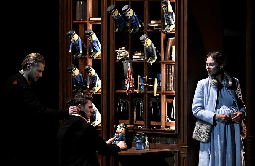 На сцене театра "Новая Опера" состоялась премьера спектакля "Щелкунчик. Несказка" 44 фото