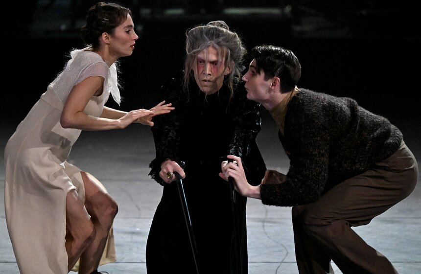 На сцене театра "Новая Опера" состоялась премьера спектакля "Щелкунчик. Несказка" 14 фото