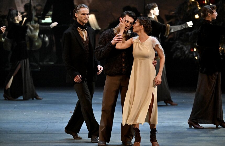 На сцене театра "Новая Опера" состоялась премьера спектакля "Щелкунчик. Несказка" 24 фото