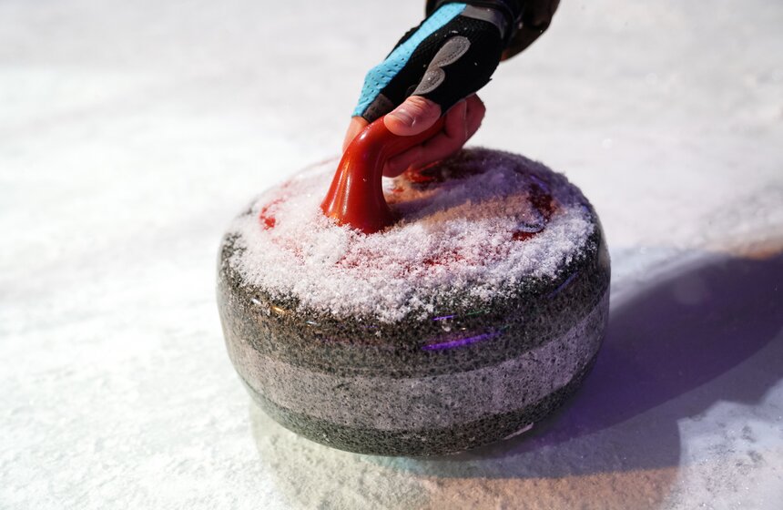 Телеканал Москва 24 принял участие в турнире в рамках "Недели керлинга" 12 фото