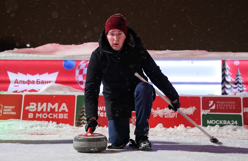Телеканал Москва 24 принял участие в турнире в рамках "Недели керлинга" 25 фото