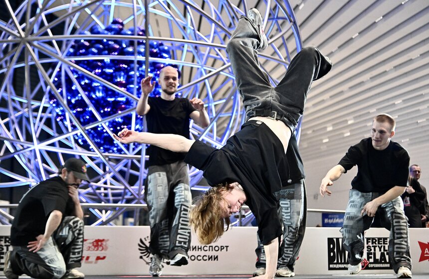 На ВДНХ прошли международные состязания по BMX-фристайлу 7 фото