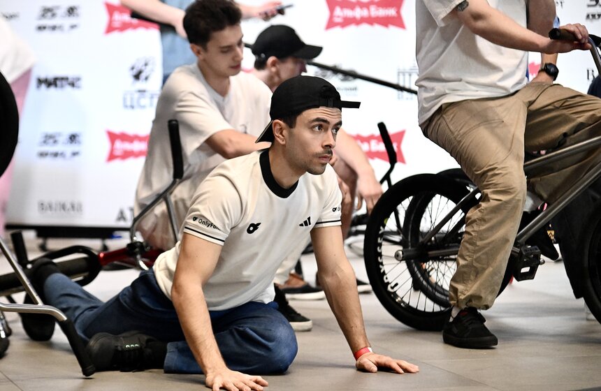 На ВДНХ прошли международные состязания по BMX-фристайлу 15 фото