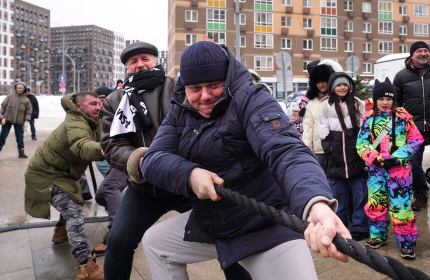 Масштабные гулянья прошли в последний день Масленицы в Москве 11 фото