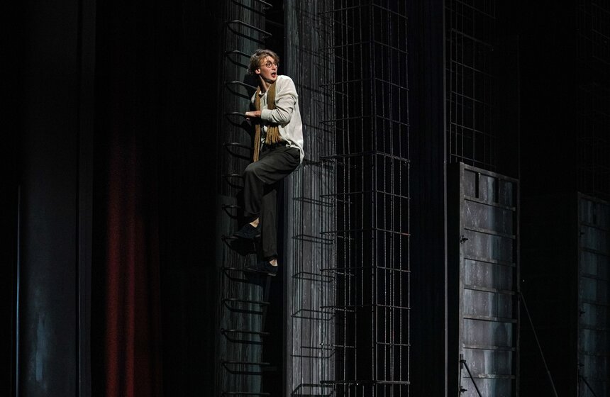 Премьера спектакля "Ромео и Джульетта" состоялась в Театре имени Вахтангова 18 фото