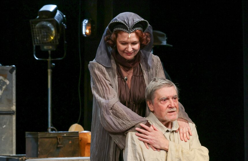 На сцене Театра имени Пушкина прошел пресс-показ спектакля "Лир во время чумы" 19 фото