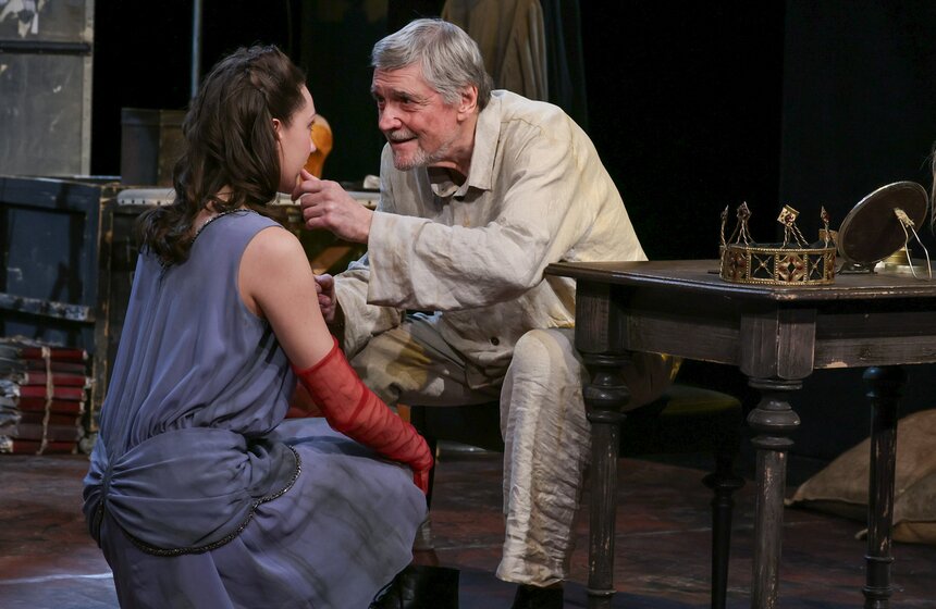 На сцене Театра имени Пушкина прошел пресс-показ спектакля "Лир во время чумы" 21 фото