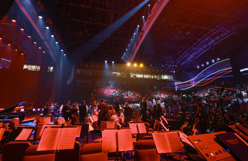 Гала-концерт "Сказ о доблести и чести" показали во Дворце Ирины Винер 5 фото