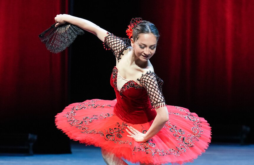 Победителей конкурса "Русский балет" наградили в Большом театре 6 фото