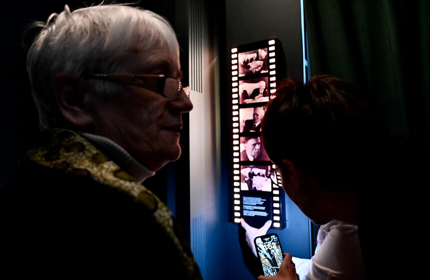 В Москве открылась выставка к 70-летию театра "Современник" 6 фото