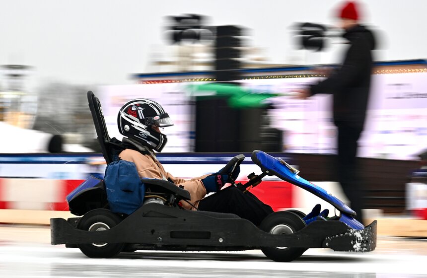 Гран-при Москвы по ледовому картингу прошел на катке ВДНХ 8 фото