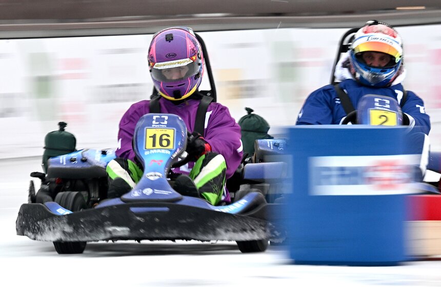 Гран-при Москвы по ледовому картингу прошел на катке ВДНХ 16 фото