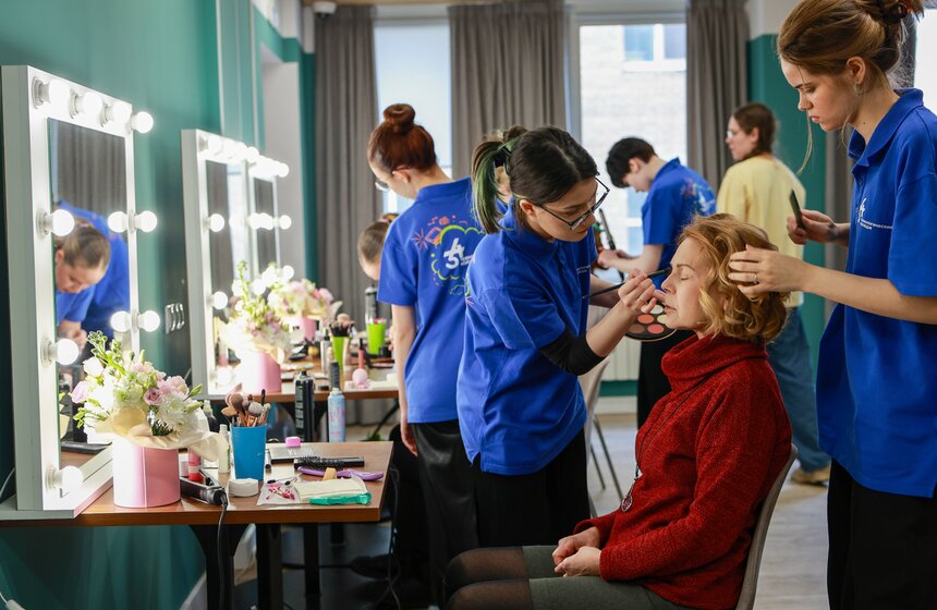 День красоты и стиля прошел в центрах "Московского долголетия" 10 фото