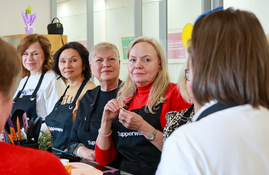 День красоты и стиля прошел в центрах "Московского долголетия" 25 фото