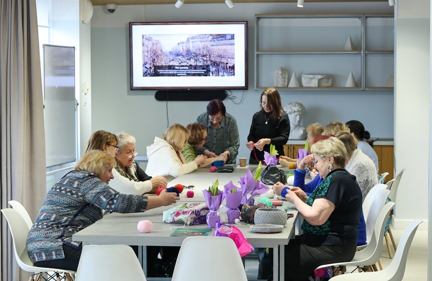 День красоты и стиля прошел в центрах "Московского долголетия" 28 фото