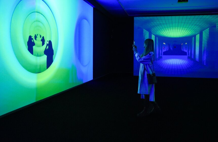 Вторая международная биеннале "Искусство будущего" открылась в Москве 30 фото