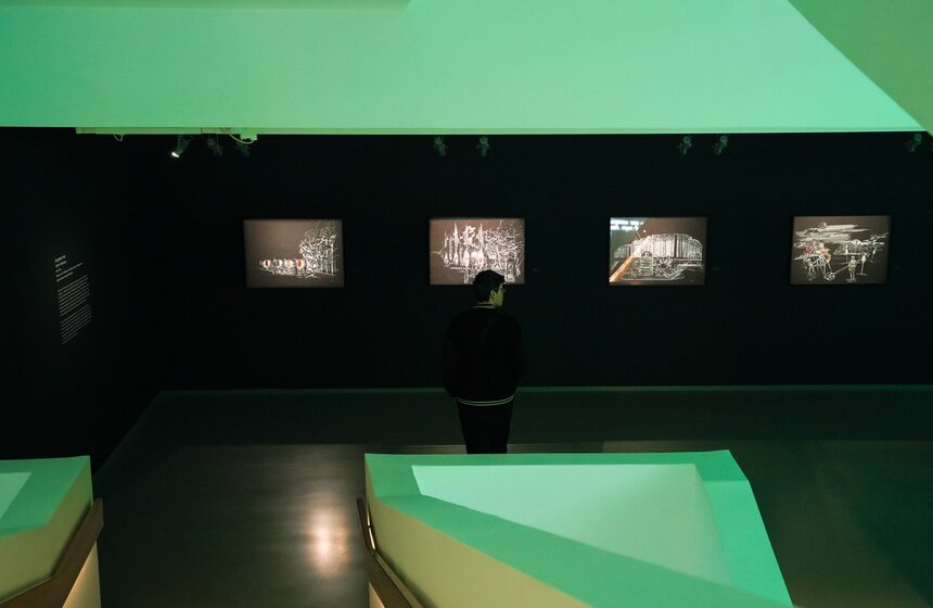 Вторая международная биеннале "Искусство будущего" открылась в Москве 32 фото