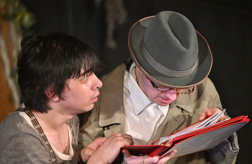 Спектакль "Мой дядя самых честных правил" прошел в театре "Эрмитаж" 24 фото