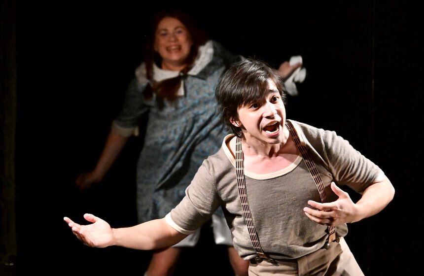 Спектакль "Мой дядя самых честных правил" прошел в театре "Эрмитаж" 5 фото