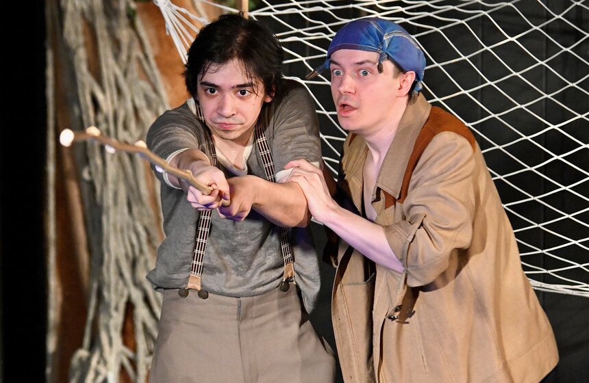 Спектакль "Мой дядя самых честных правил" прошел в театре "Эрмитаж" 31 фото