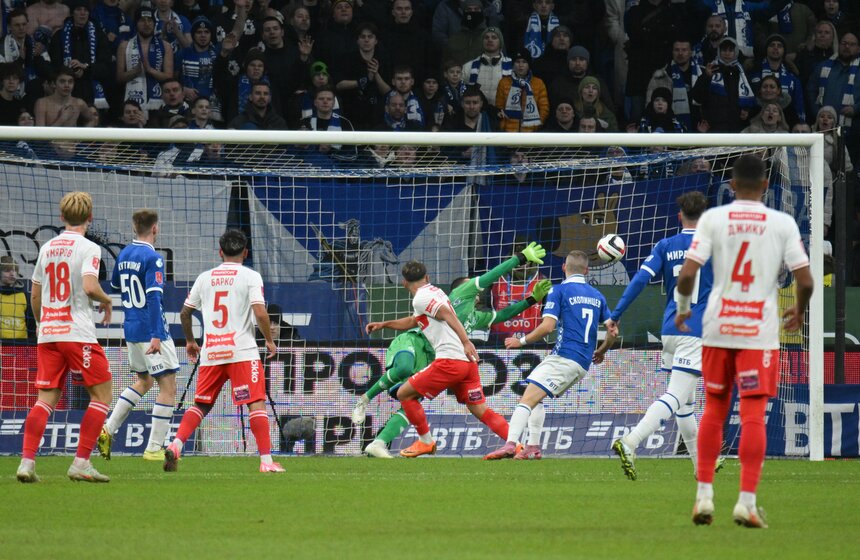"Динамо" разгромило "Спартак" в матче Кубка России 8 фото